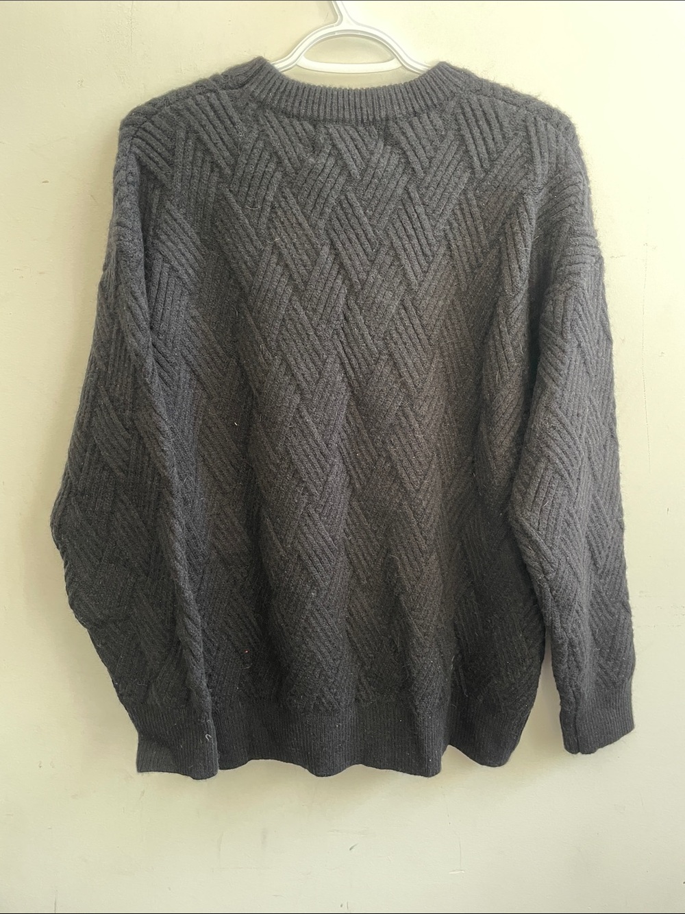Aelfric Eden cable knit sweater - Picture 2 of 3